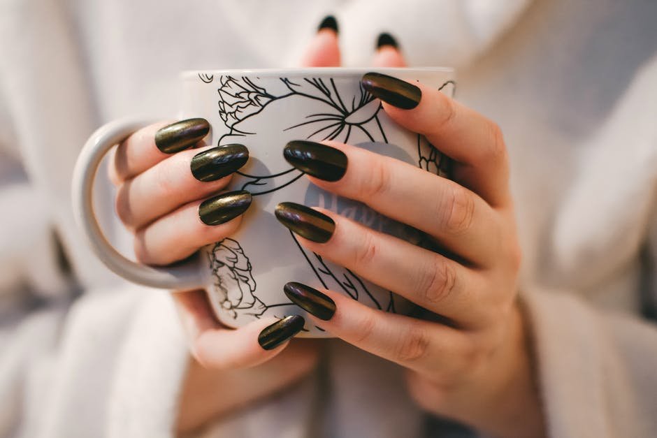 nails reveal details