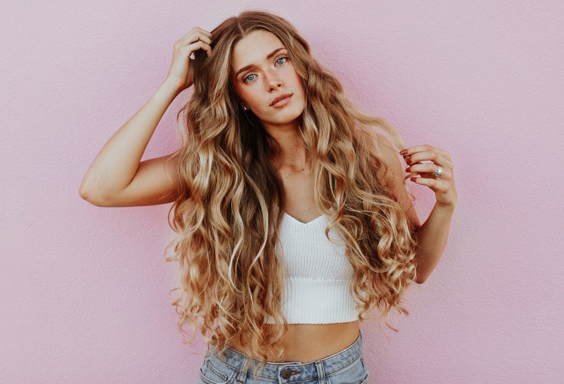curling iron hair